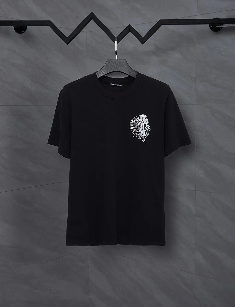 v 151 g 32 Versatile os ➕ ➕ Classic Same Style Black White Size S M L XL
